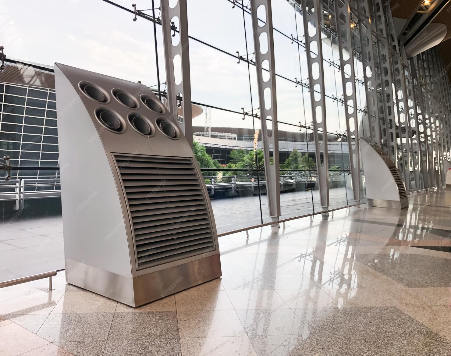 heating-cooling-air-conditioning-set-system-airport